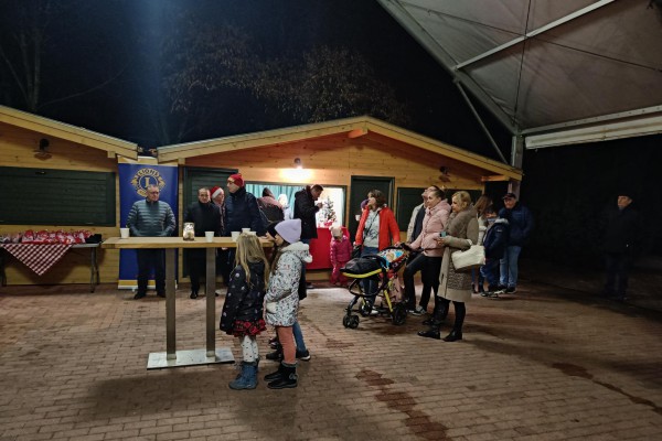 Rendhagyó Mikulás ünnepség a Szeged Első Lions Clubnál